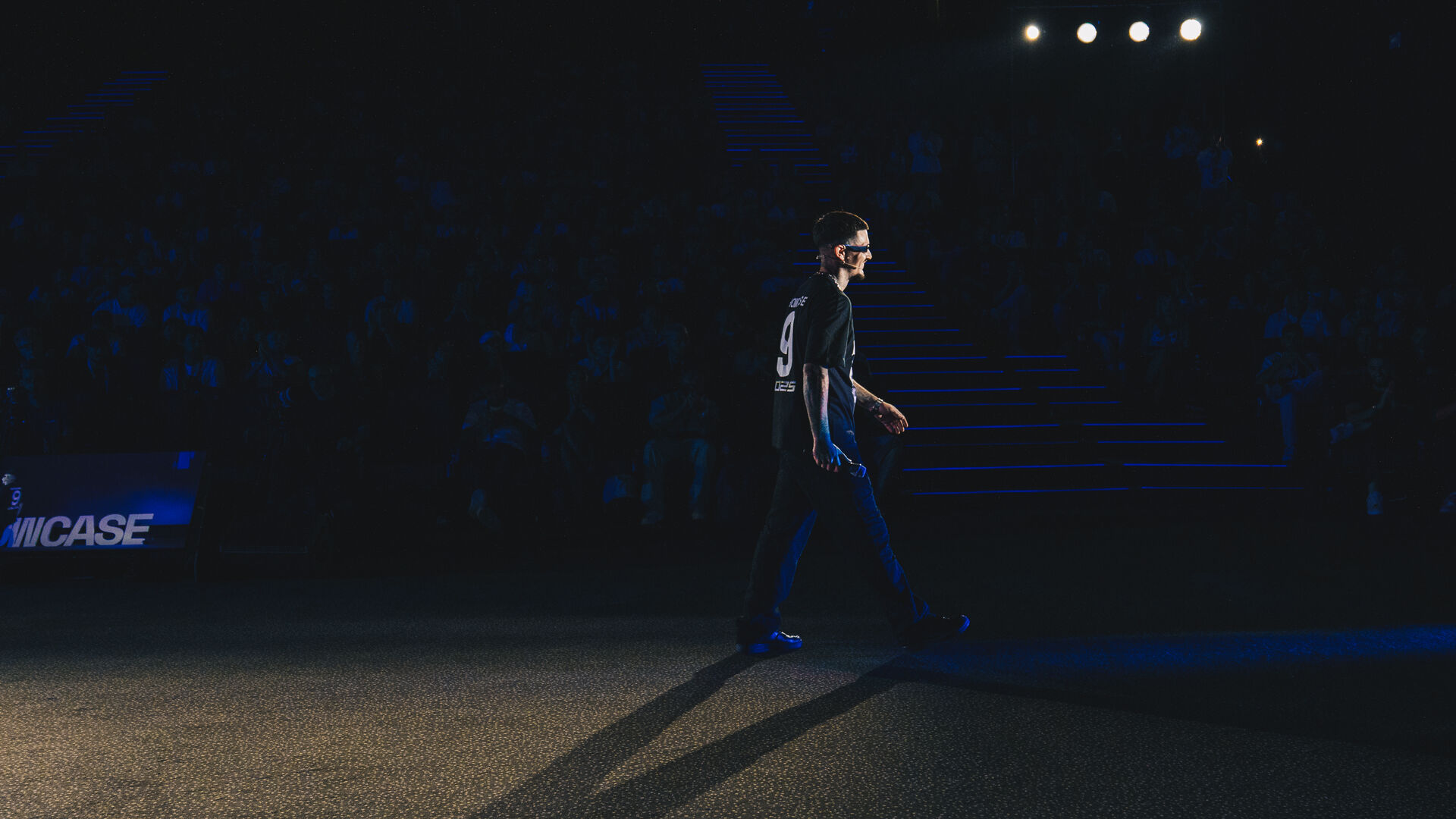 Barber walking on stage at SHOWCASE